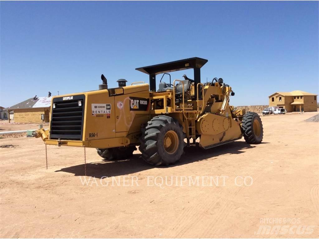 CAT RM-300 瀝青再生設備