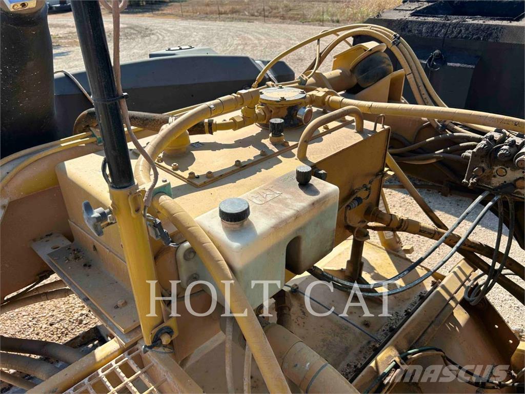 CAT RM300 瀝青再生設備