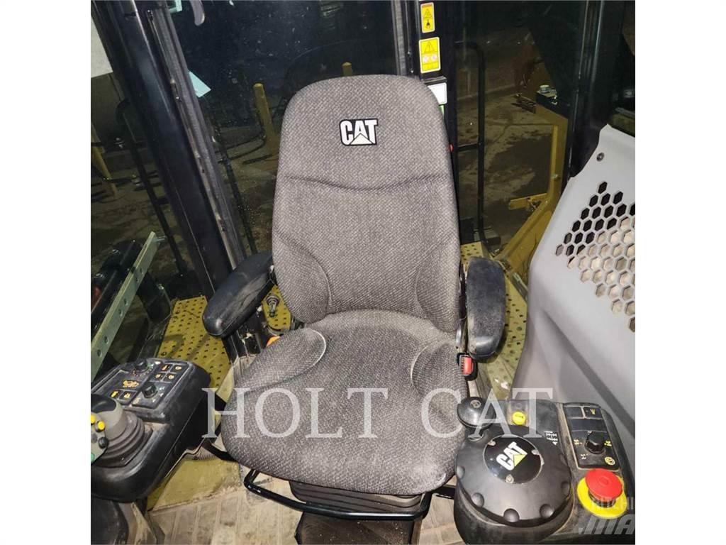 CAT RM400 瀝青再生設備