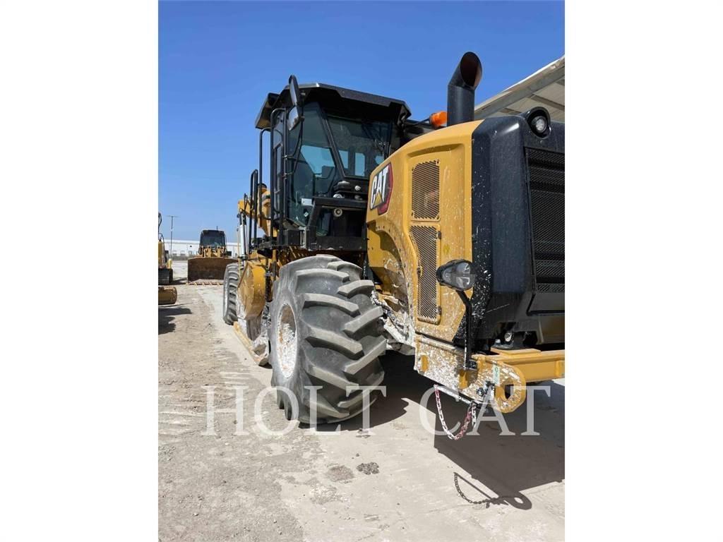 CAT RM400 CAB 瀝青再生設備