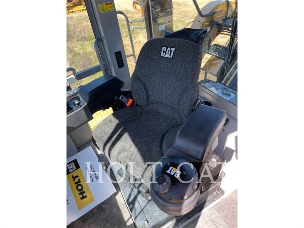 CAT RM500B CAB 瀝青再生設備