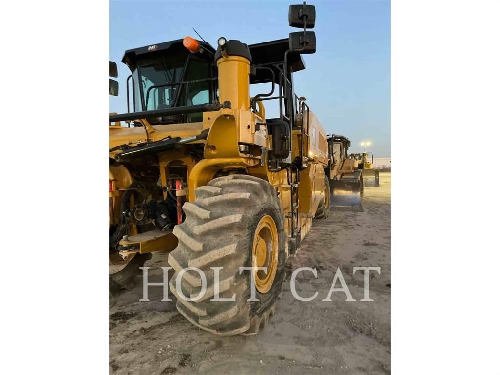 CAT RM800 CAB 瀝青再生設備