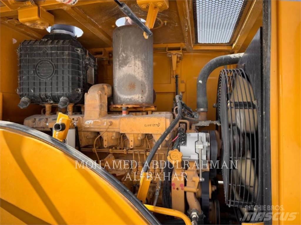 CAT SEM660D 輪胎式裝載機