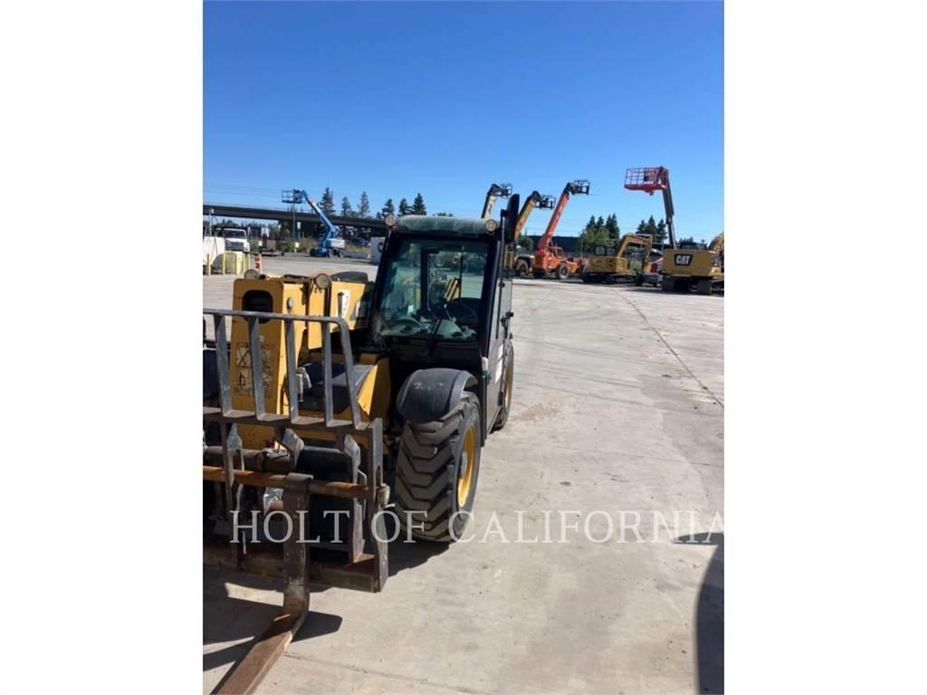 CAT TH255 伸縮臂操作車
