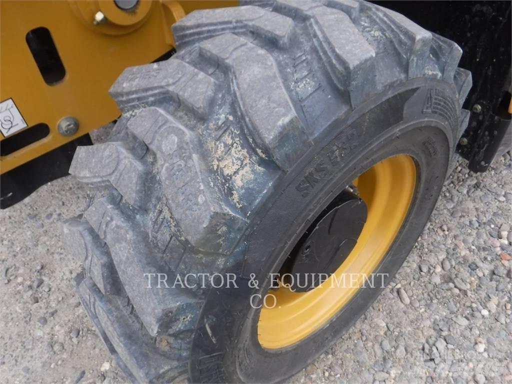CAT TH255C 伸縮臂操作車