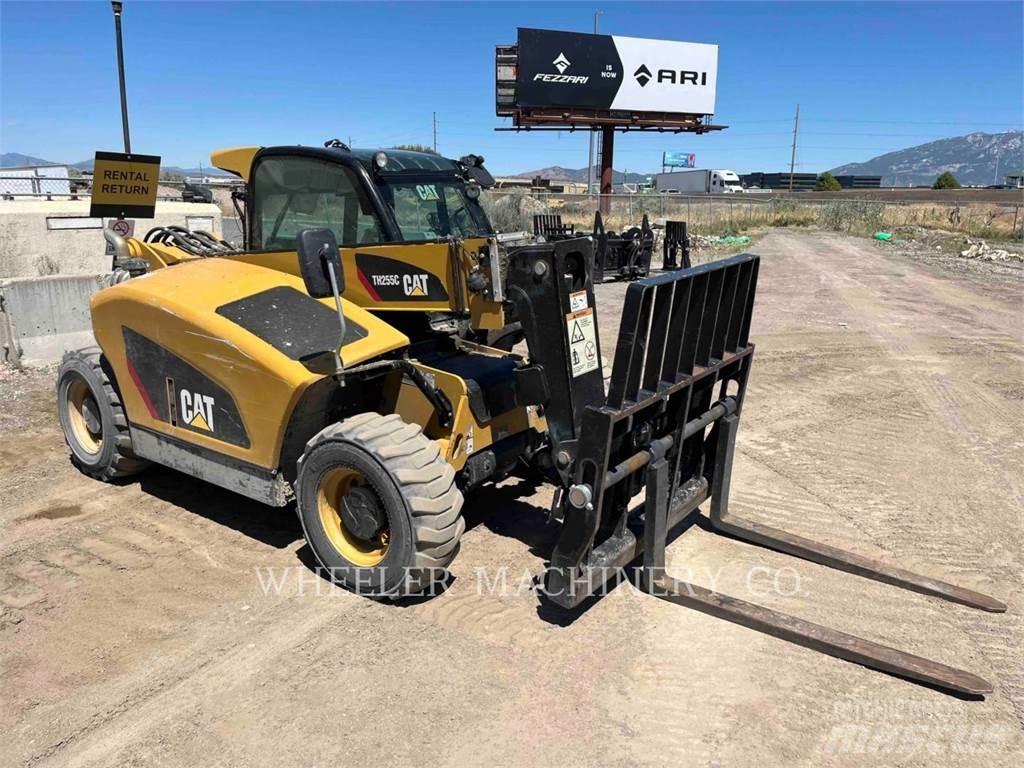 CAT TH255C CB 伸縮臂操作車