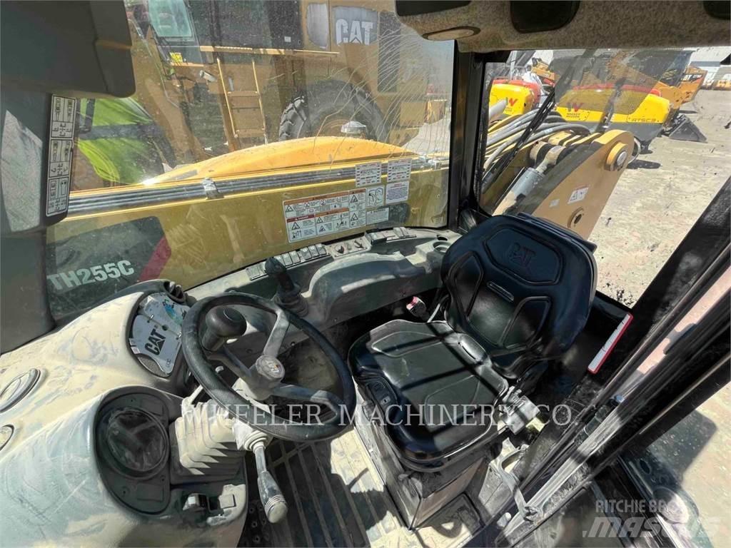 CAT TH255C CB 伸縮臂操作車