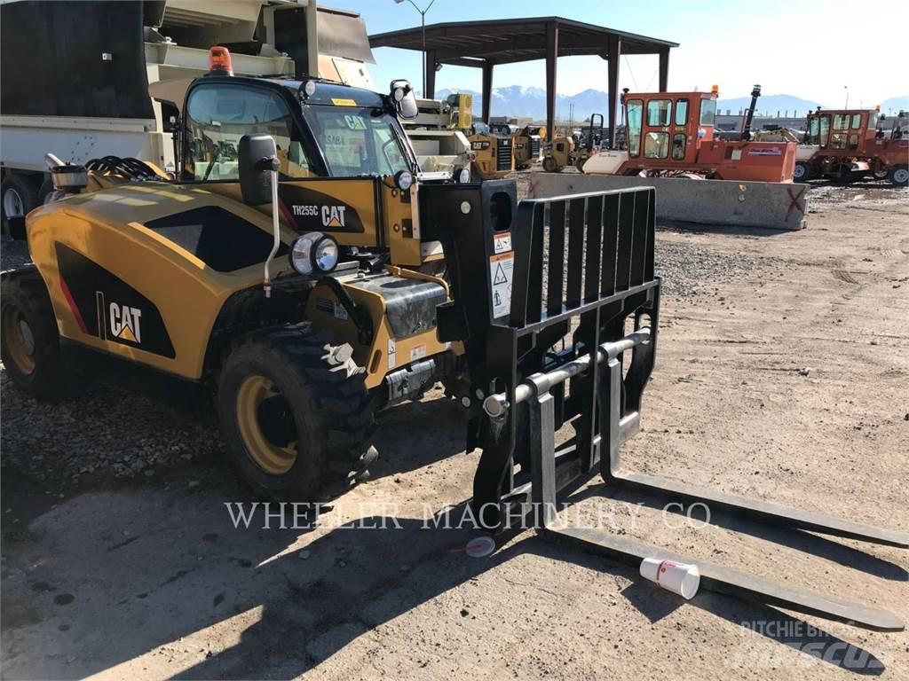 CAT TH255C CB 伸縮臂操作車