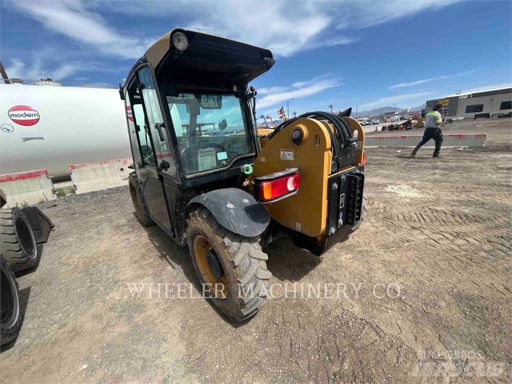 CAT TH255C CB 伸縮臂操作車