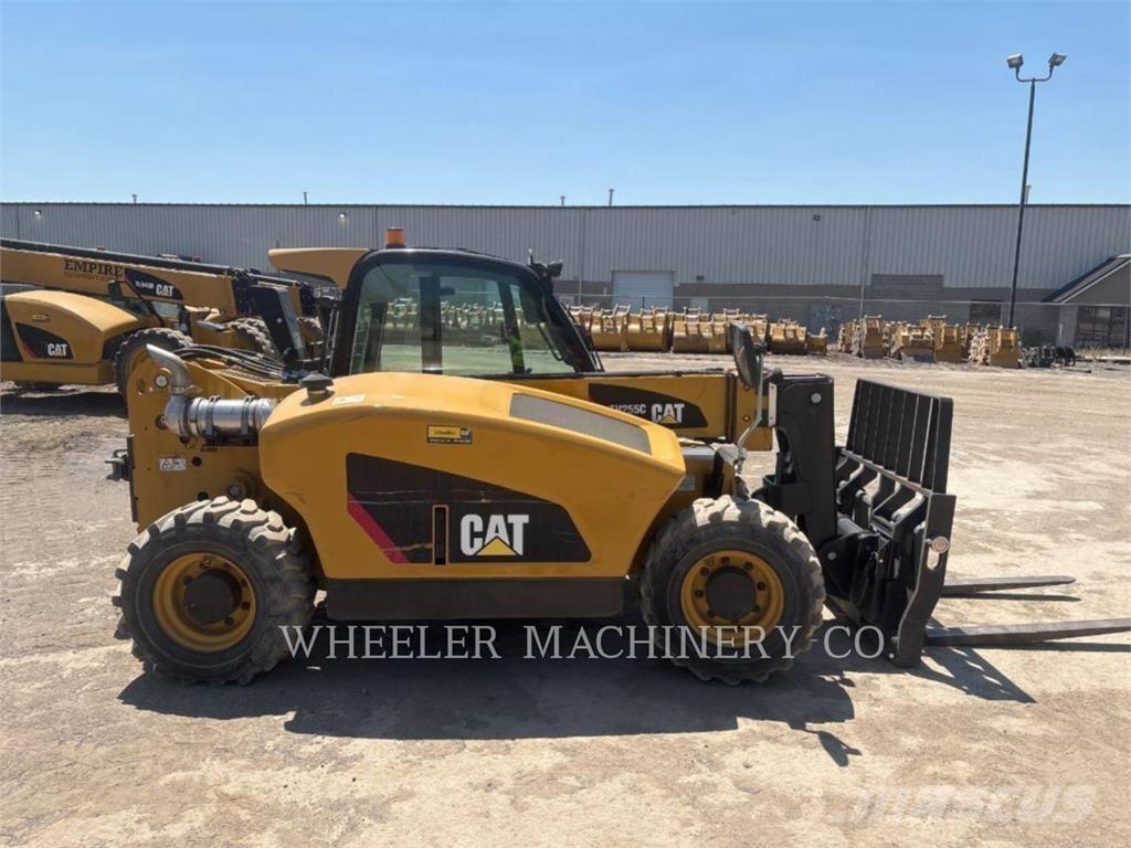 CAT TH255C CB 伸縮臂操作車