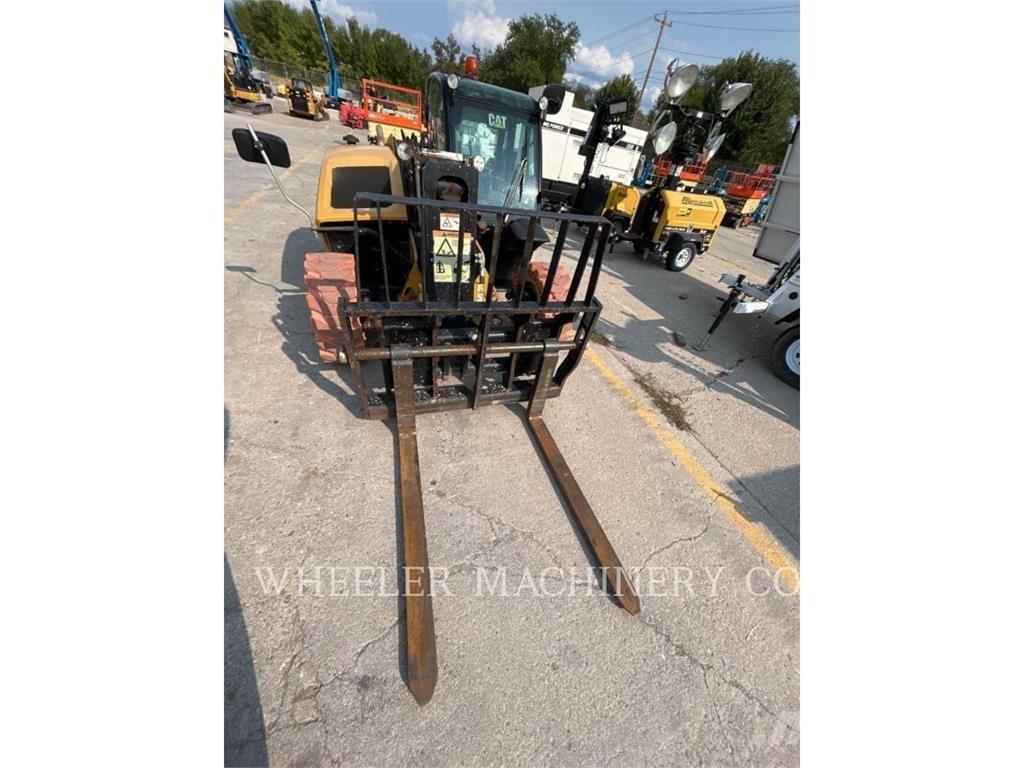 CAT TH255C CB 伸縮臂操作車