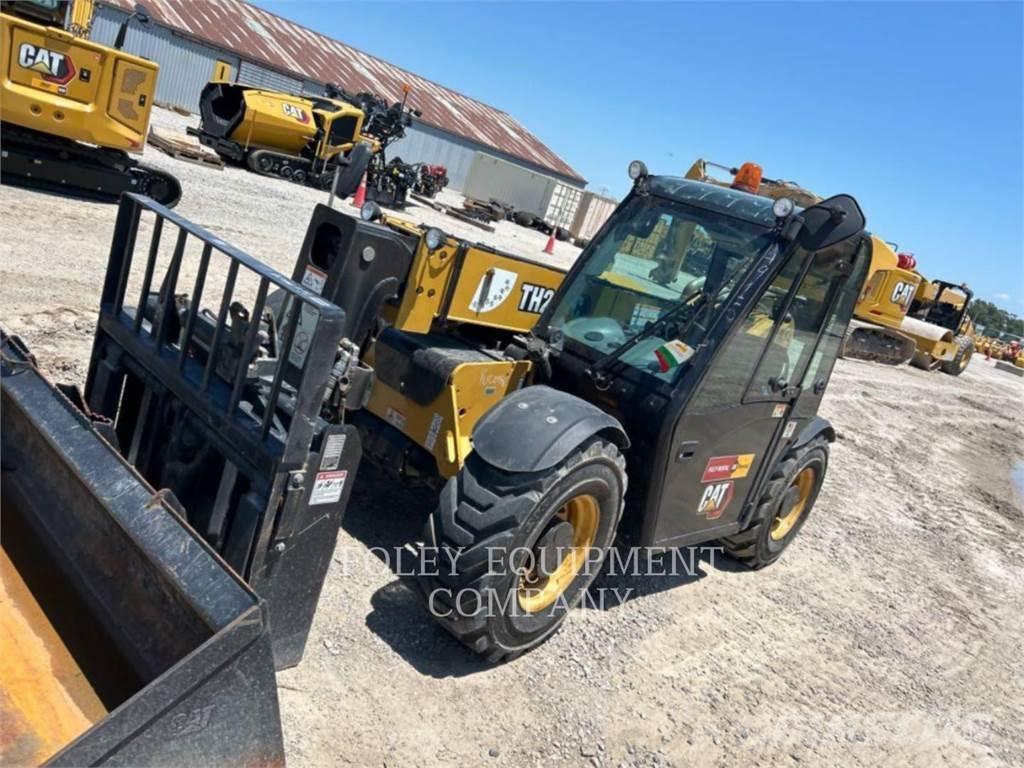 CAT TH255CC 伸縮臂操作車