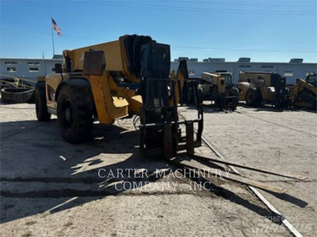 CAT TL 1055 C 伸縮臂操作車