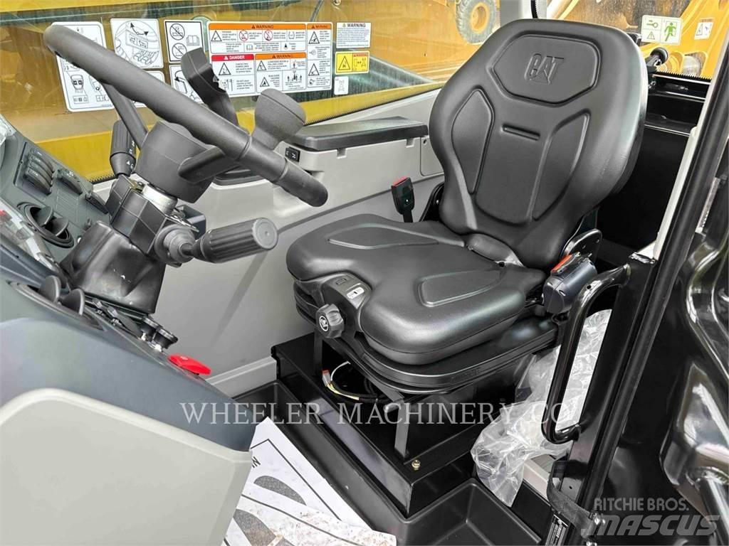 CAT TL1055-05 伸縮臂操作車