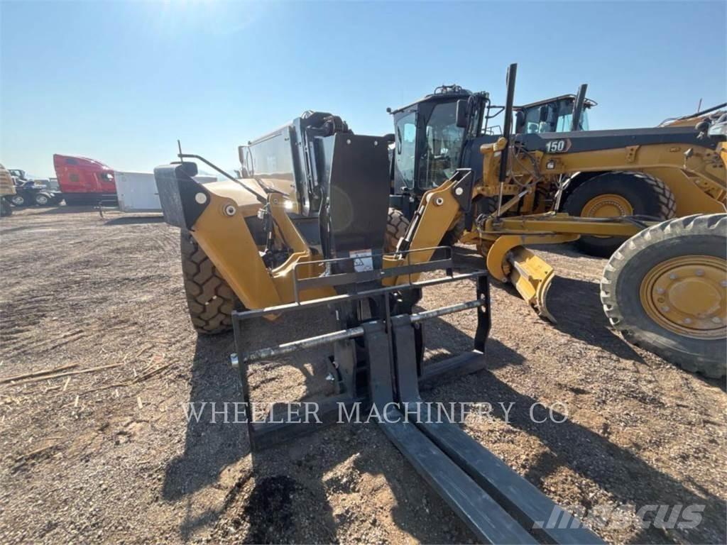 CAT TL1055 CAN 伸縮臂操作車