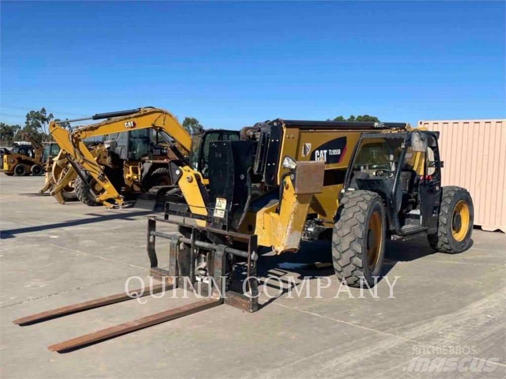 CAT TL1055D 伸縮臂操作車
