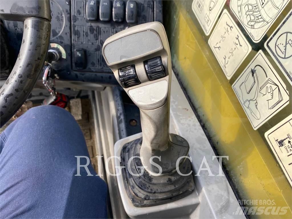 CAT TL1055D 伸縮臂操作車