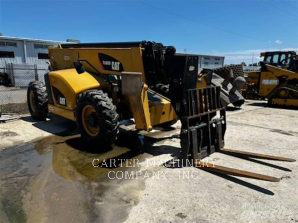 CAT TL1055D 伸縮臂操作車