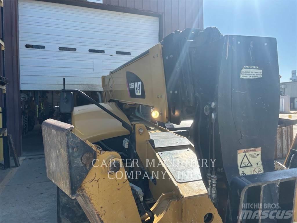 CAT TL1055D 伸縮臂操作車