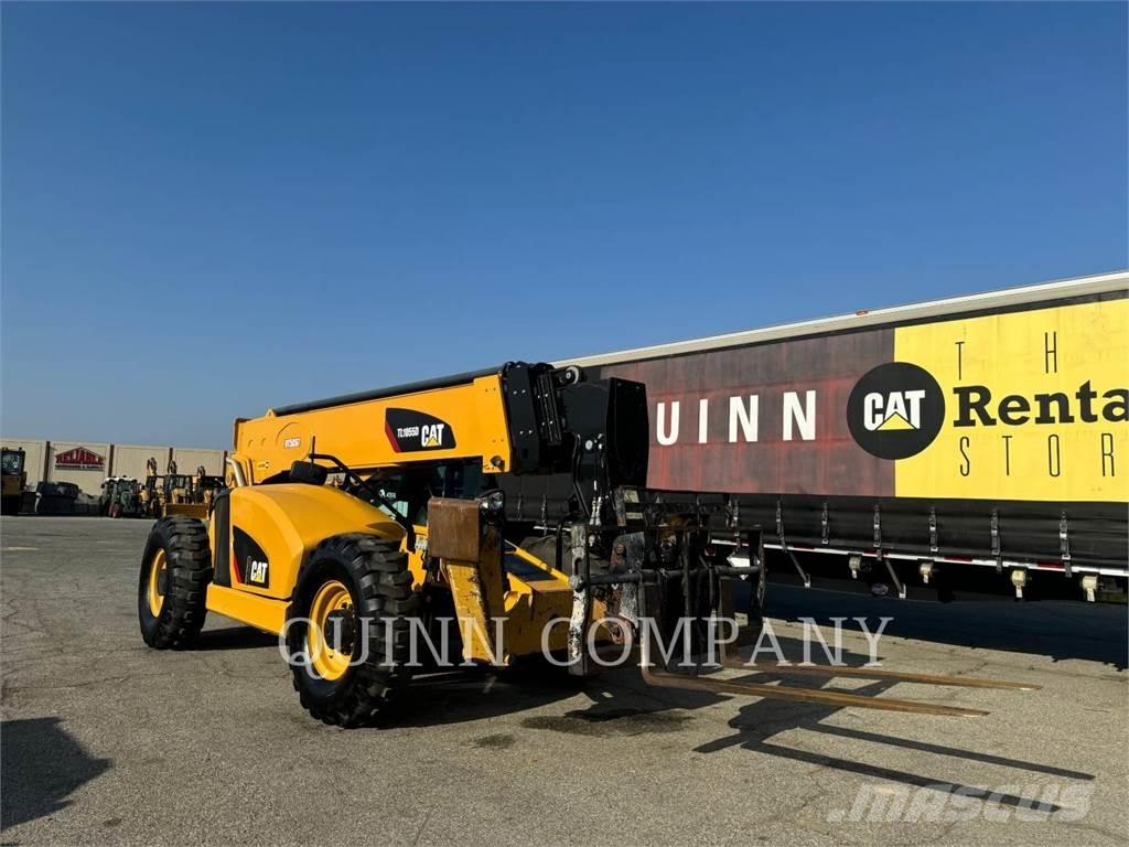 CAT TL1055D 伸縮臂操作車