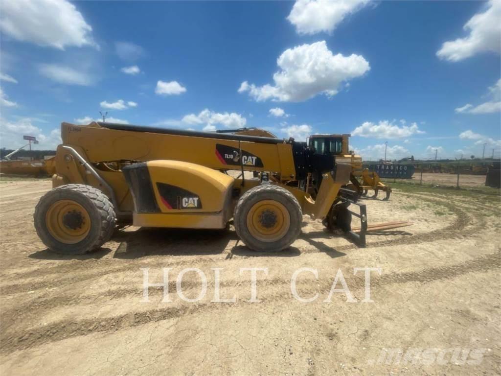 CAT TL1055D 伸縮臂操作車