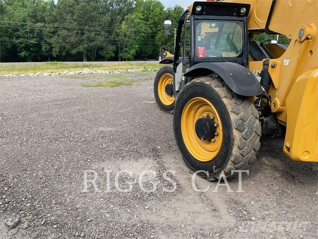 CAT TL1055D 伸縮臂操作車
