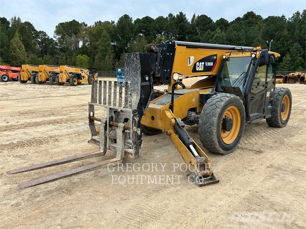 CAT TL1055D 伸縮臂操作車
