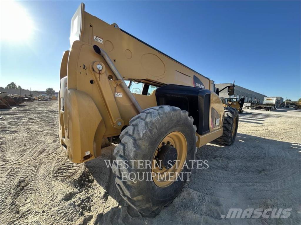 CAT TL1055D 伸縮臂操作車