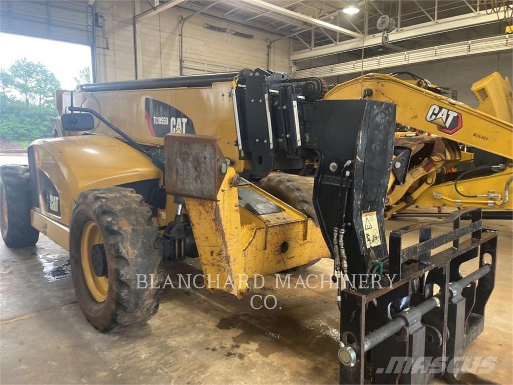 CAT TL1055D 伸縮臂操作車