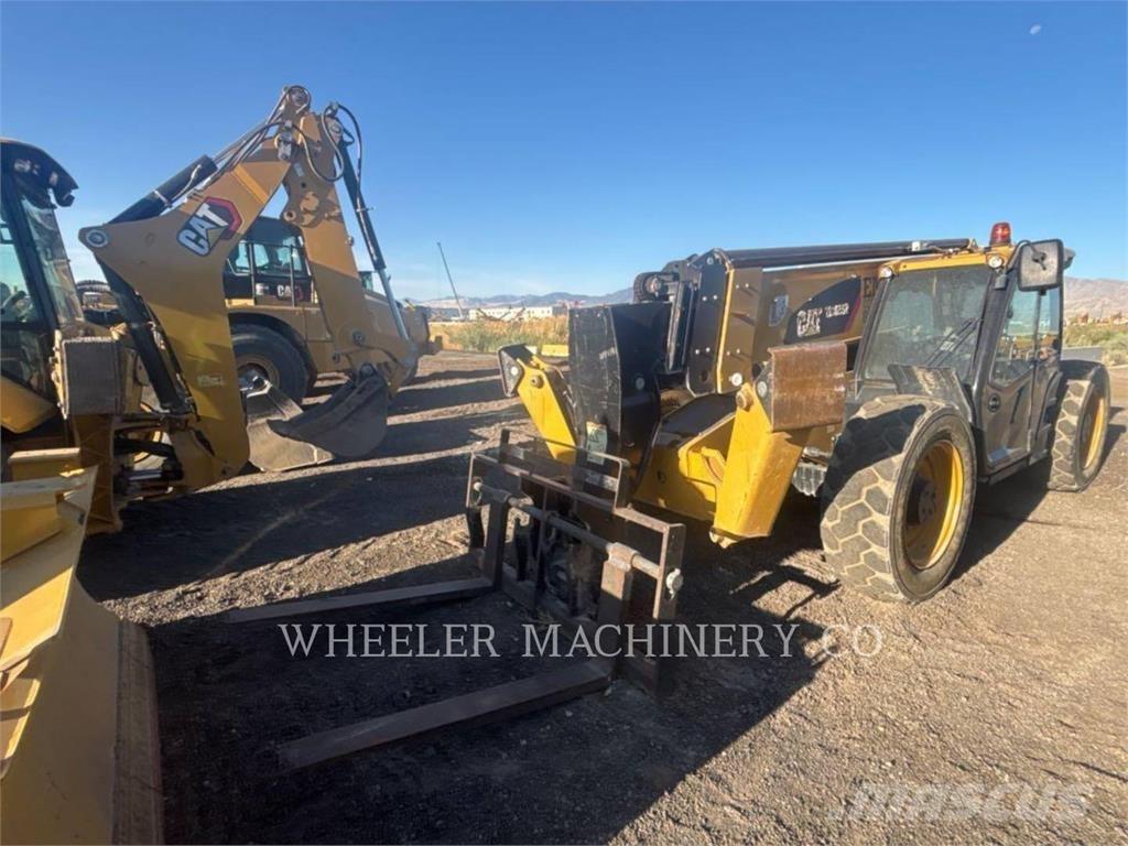 CAT TL1055D CB 伸縮臂操作車