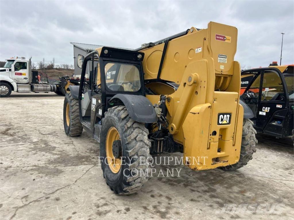 CAT TL1055DO 伸縮臂操作車