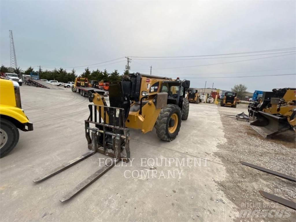 CAT TL1055DO 伸縮臂操作車