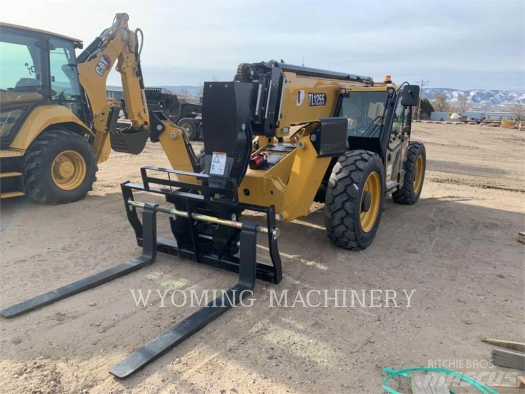 CAT TL1255 伸縮臂操作車