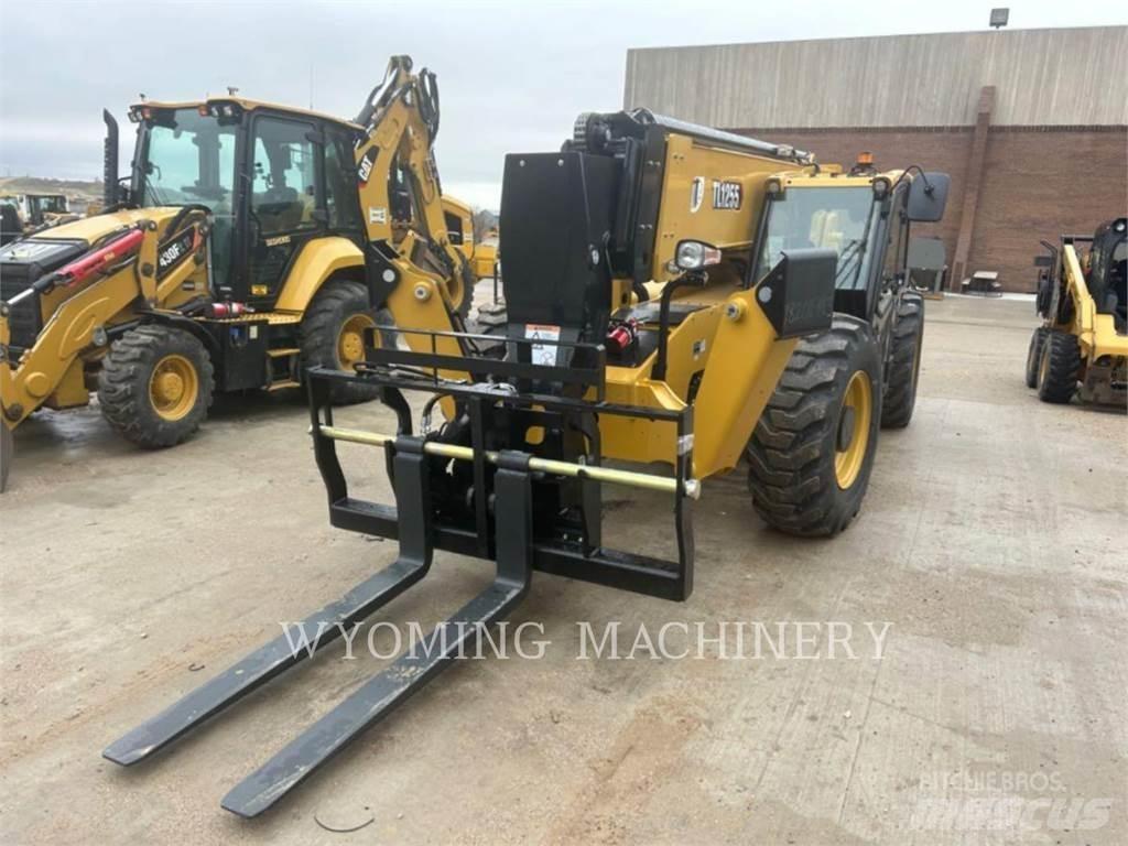 CAT TL1255 伸縮臂操作車