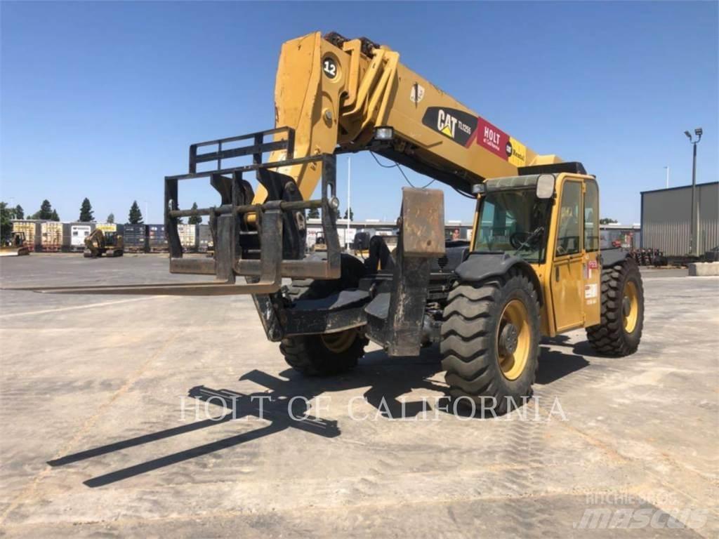 CAT TL1255 伸縮臂操作車
