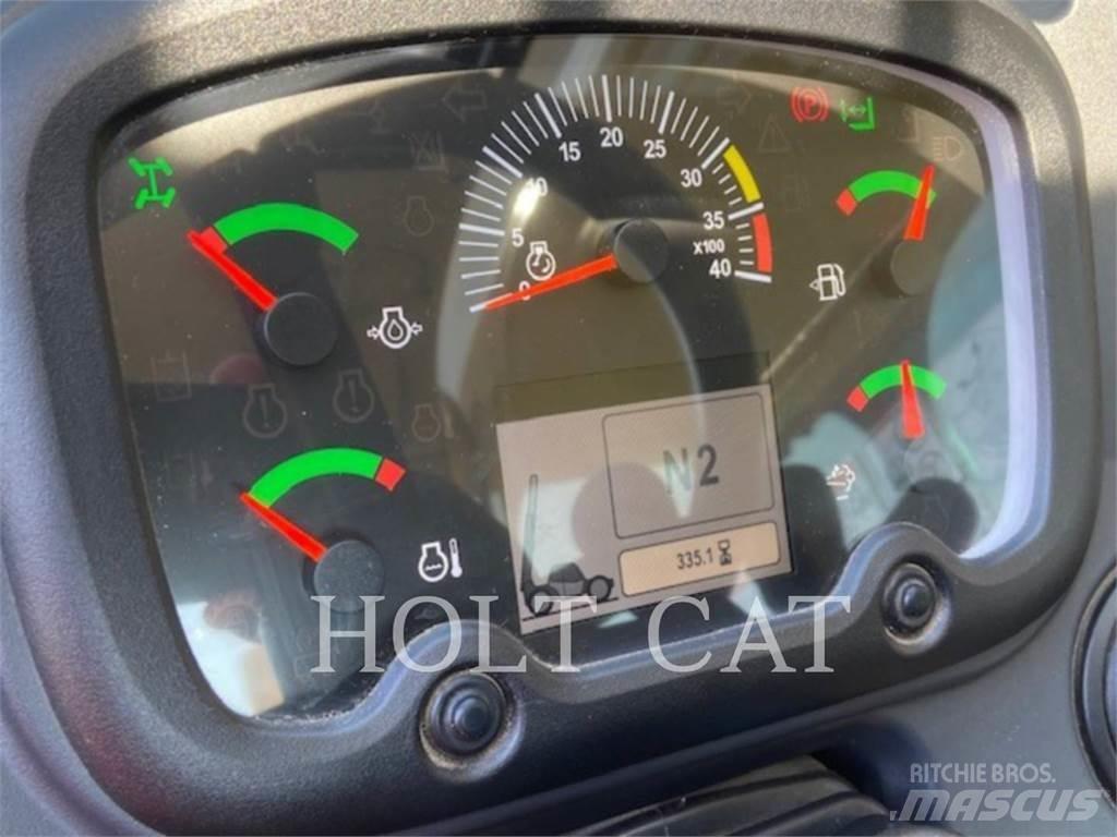 CAT TL1255-05 伸縮臂操作車