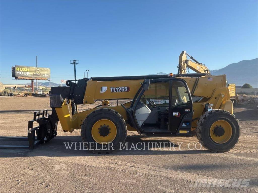 CAT TL1255 CAN 伸縮臂操作車