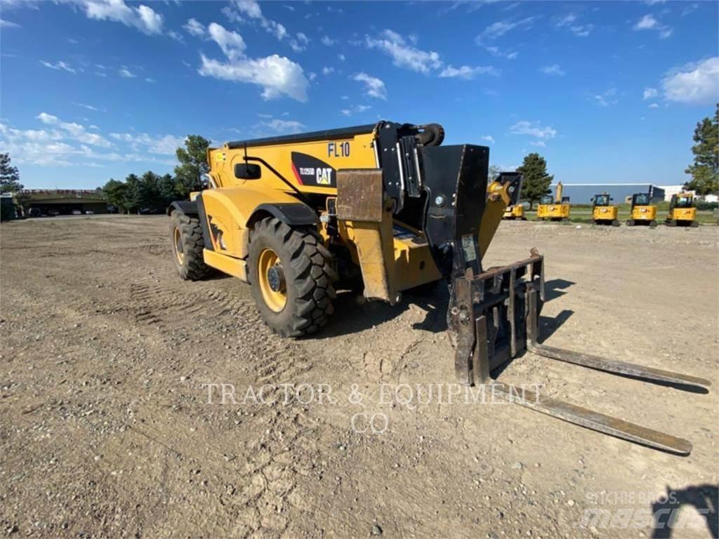 CAT TL1255D 伸縮臂操作車