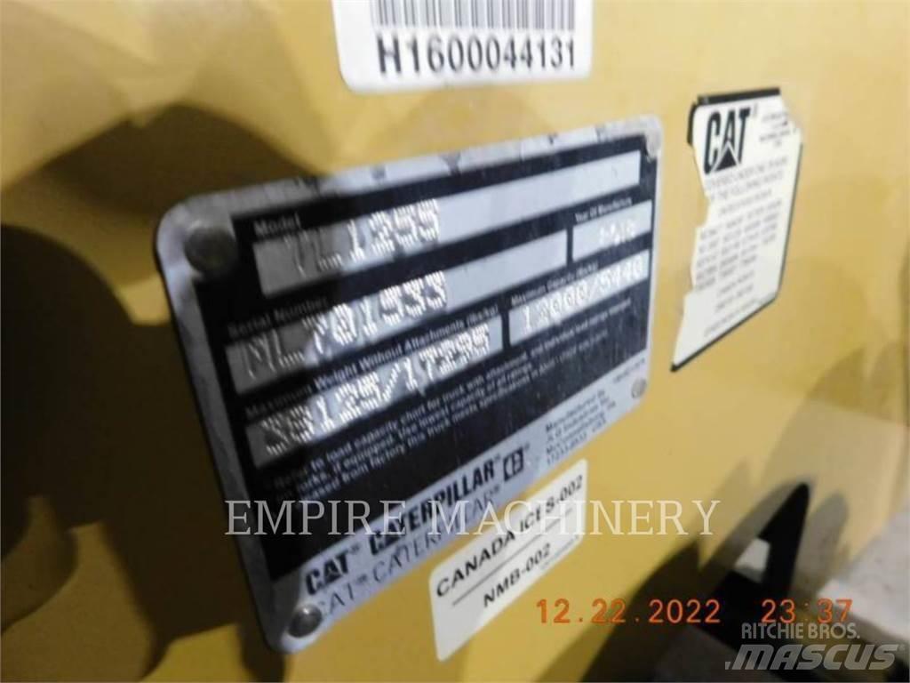 CAT TL1255D 伸縮臂操作車