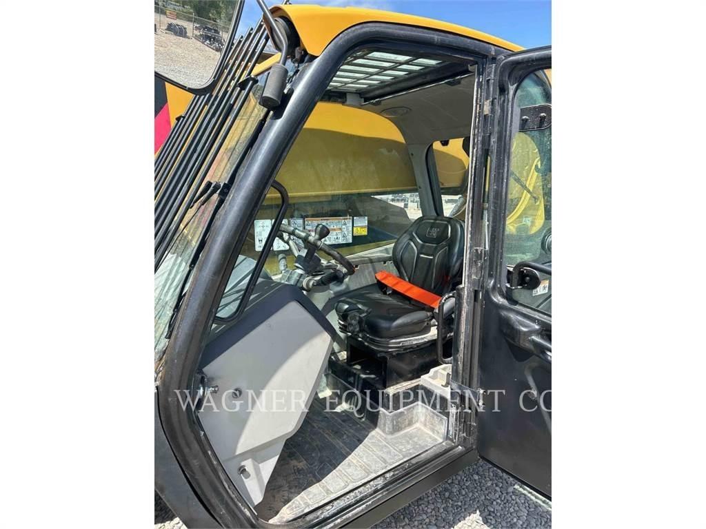 CAT TL1255D 伸縮臂操作車