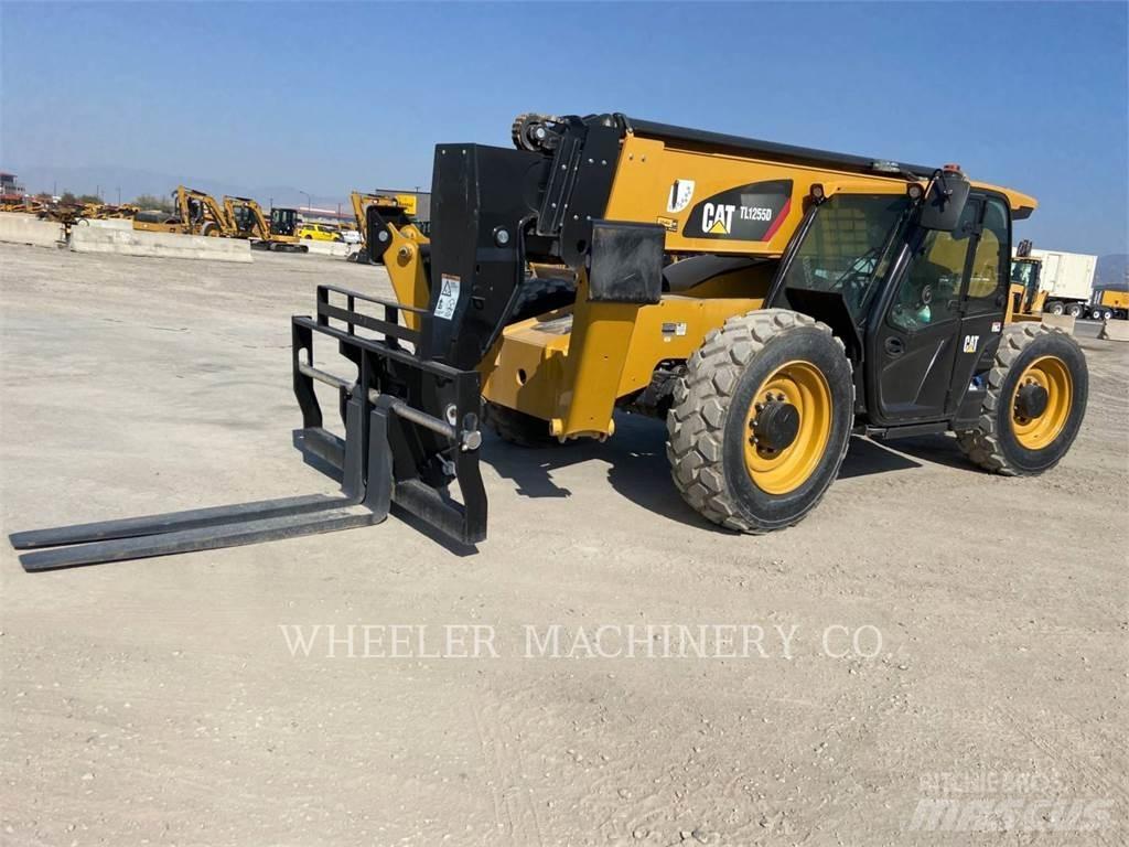 CAT TL1255D CB 伸縮臂操作車