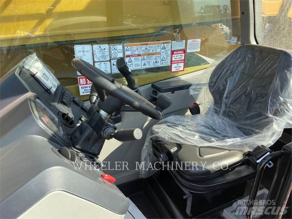 CAT TL1255D CB 伸縮臂操作車