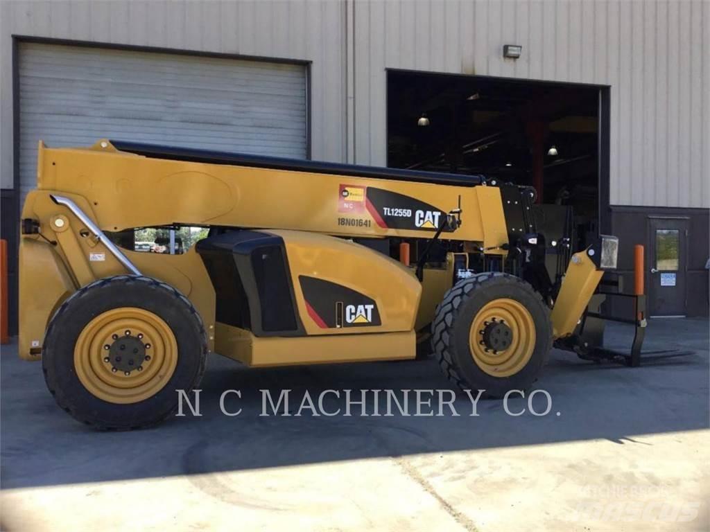 CAT TL1255D CN 伸縮臂操作車