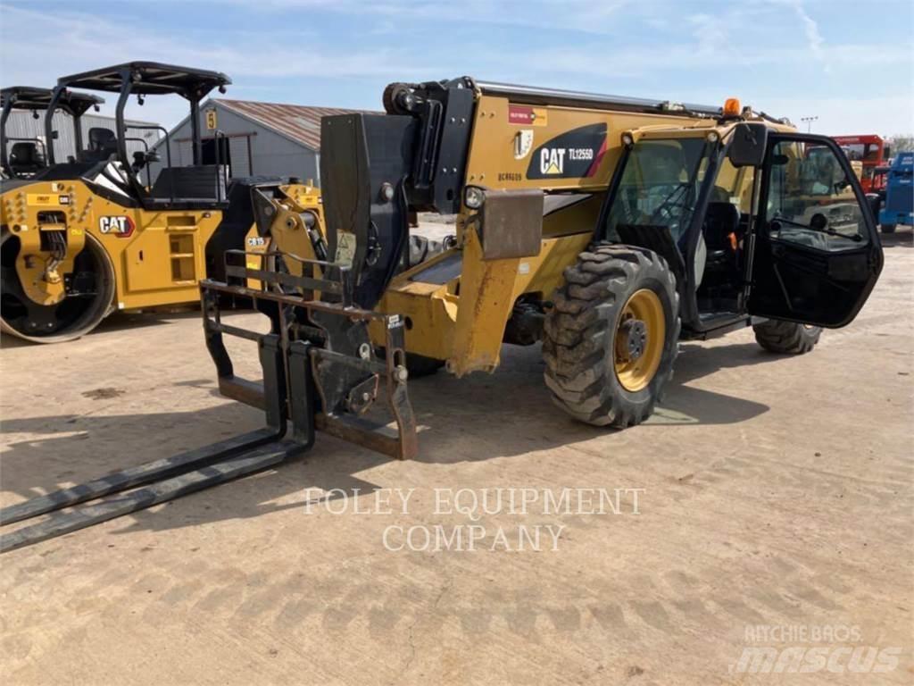 CAT TL1255DC 伸縮臂操作車