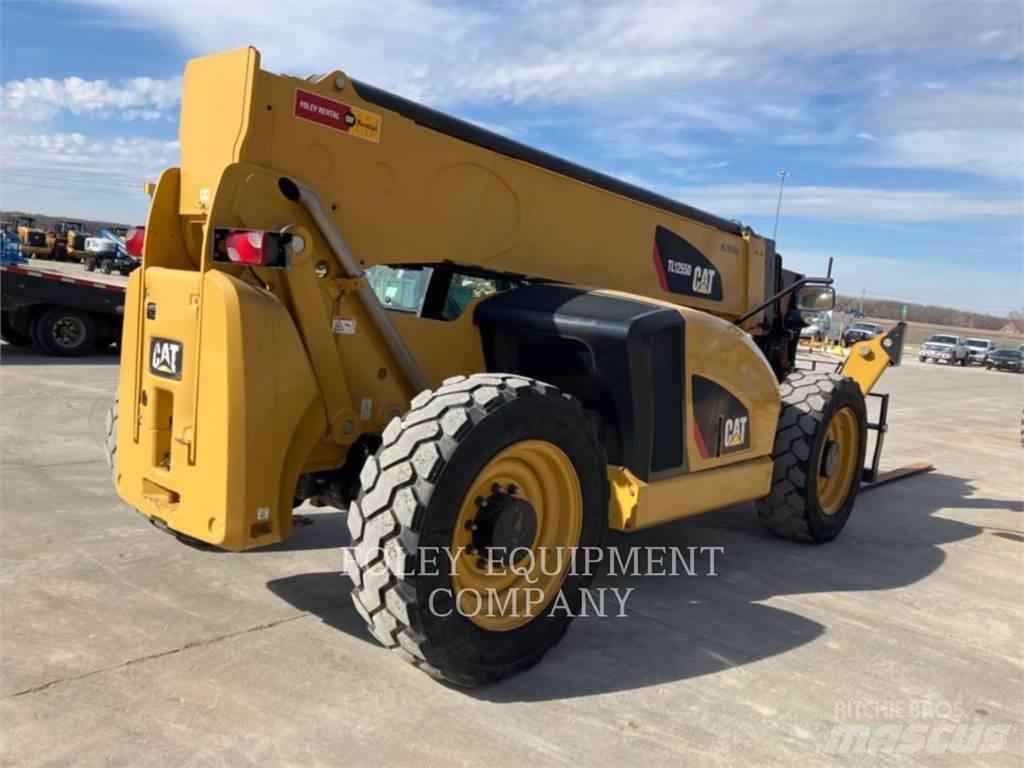 CAT TL1255DC 伸縮臂操作車