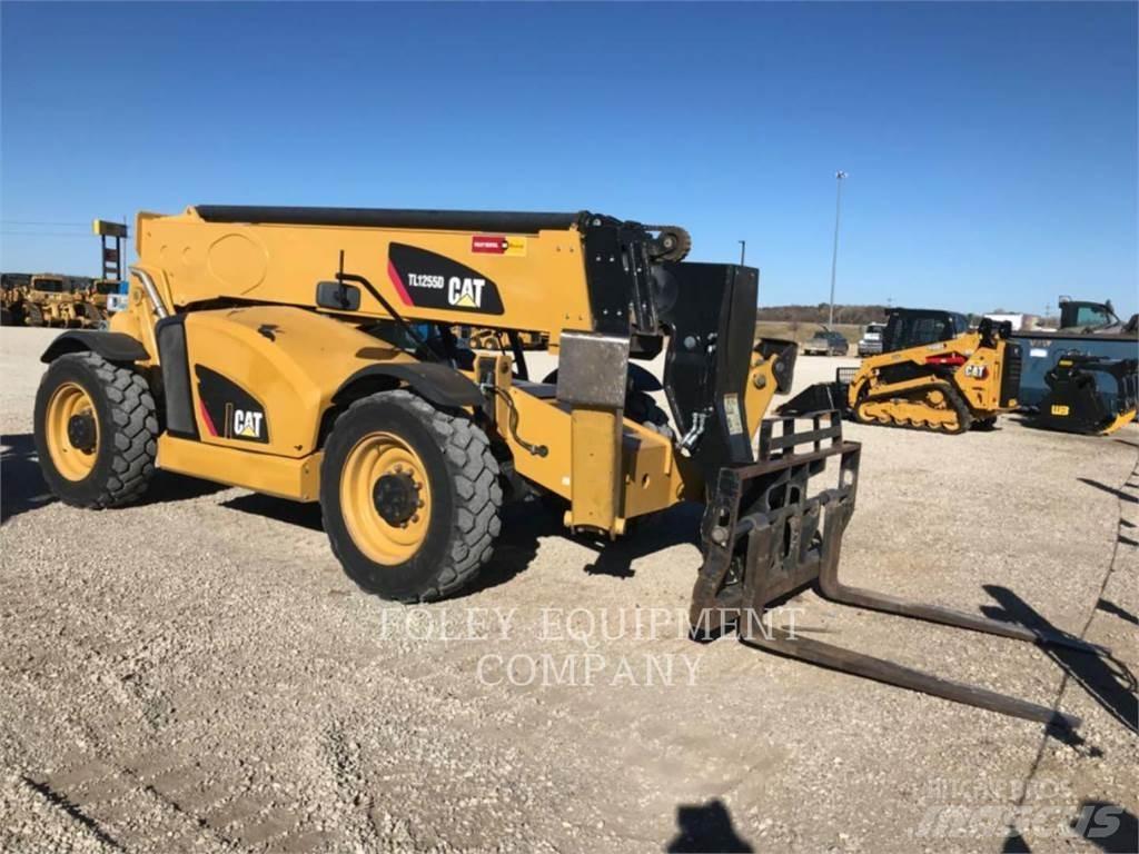 CAT TL1255DO 伸縮臂操作車