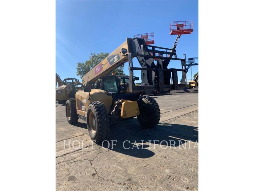 CAT TL642 伸縮臂操作車