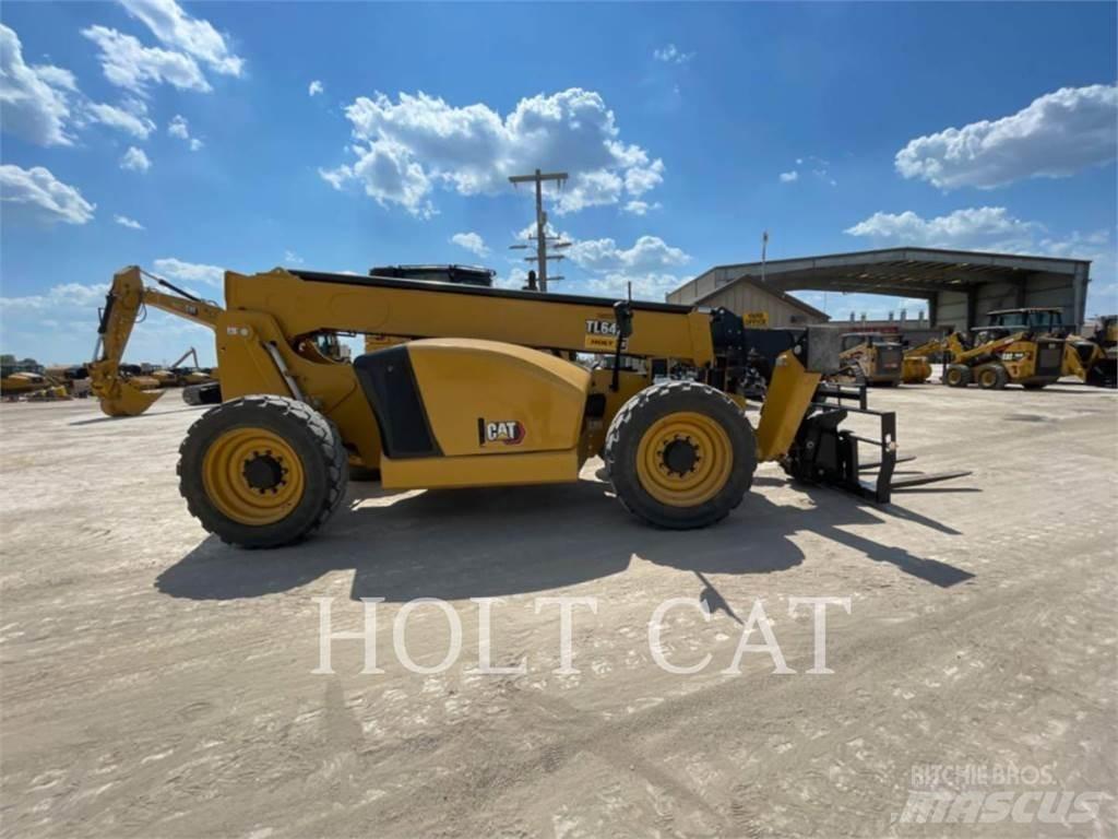 CAT TL642 伸縮臂操作車