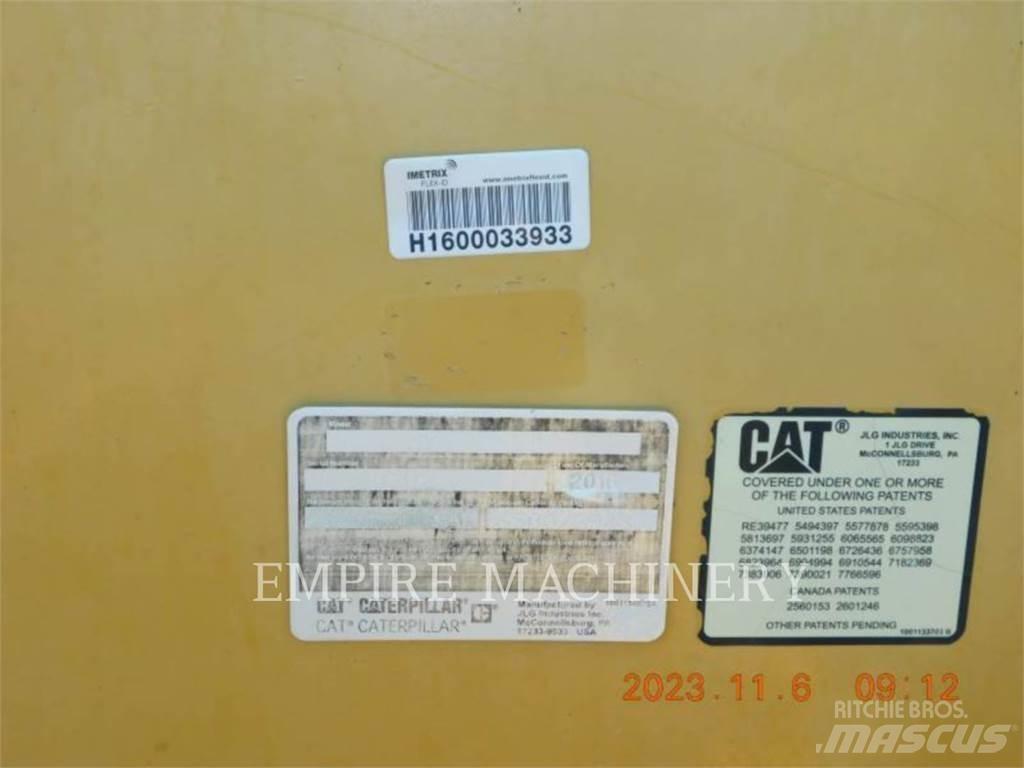 CAT TL642D 伸縮臂操作車