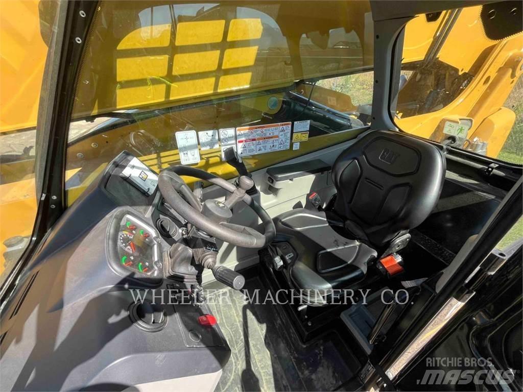 CAT TL943 CB 伸縮臂操作車